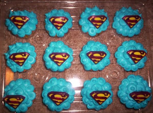 Superman Cupcakes